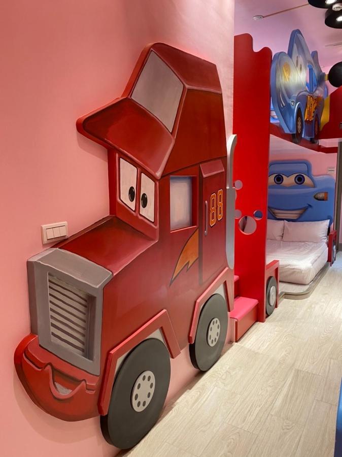 טאינאן Fun Holiday Family Hostel מראה חיצוני תמונה