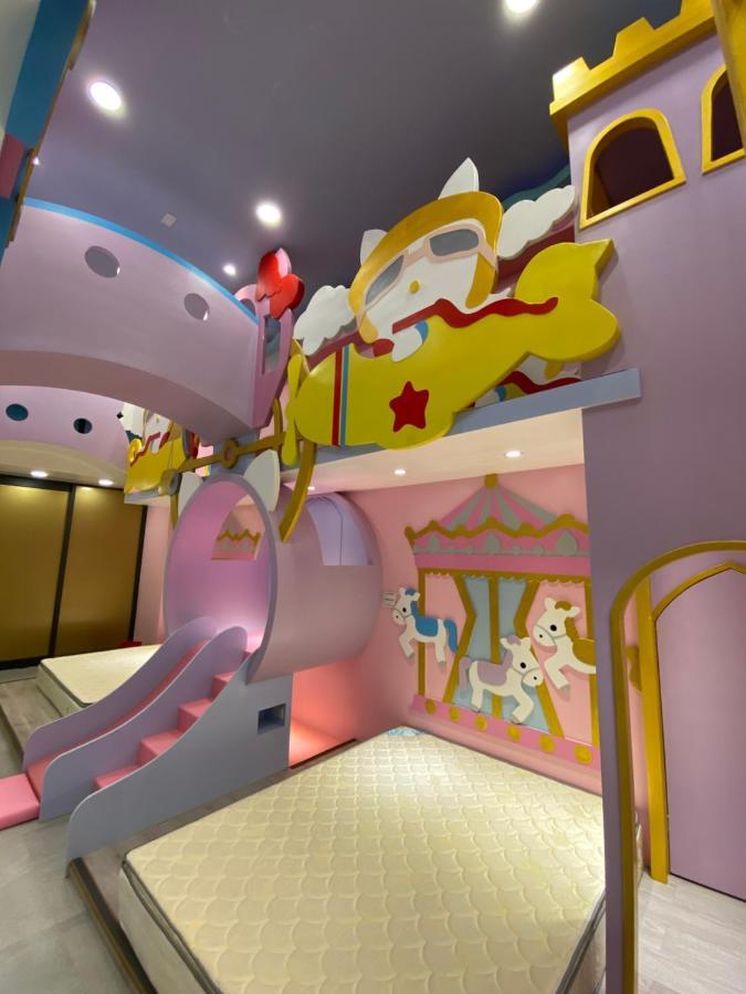 טאינאן Fun Holiday Family Hostel מראה חיצוני תמונה