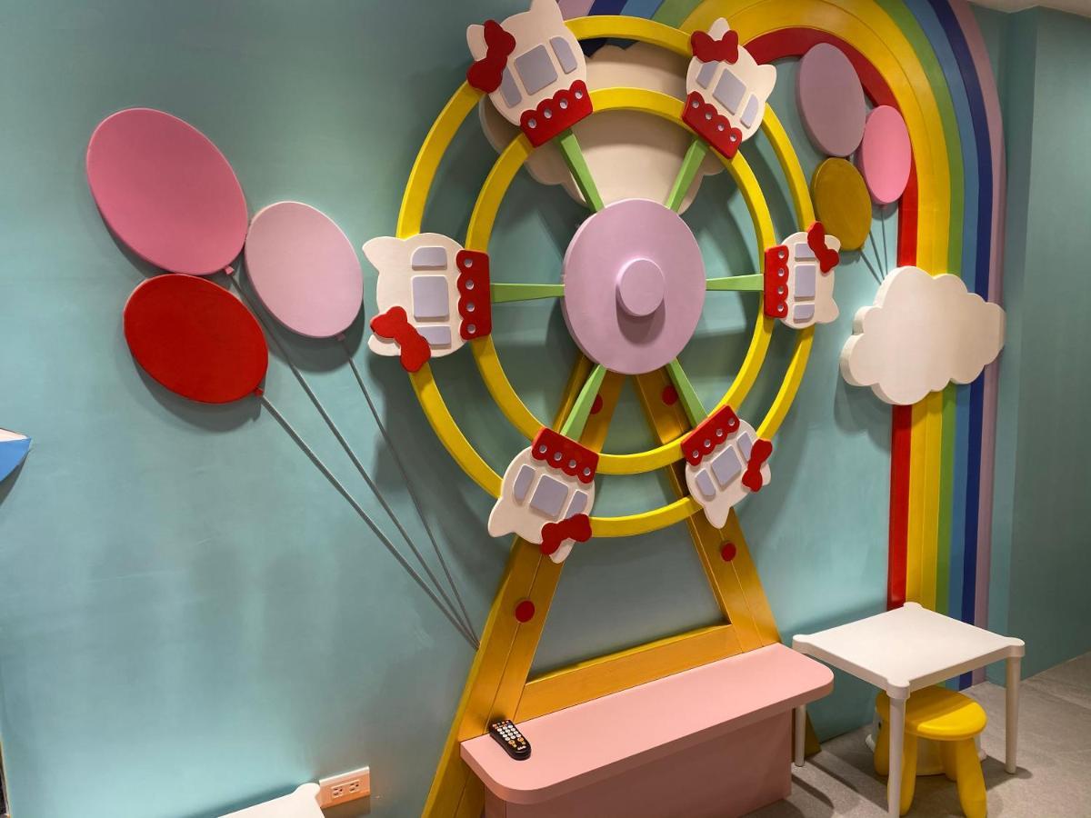 טאינאן Fun Holiday Family Hostel מראה חיצוני תמונה