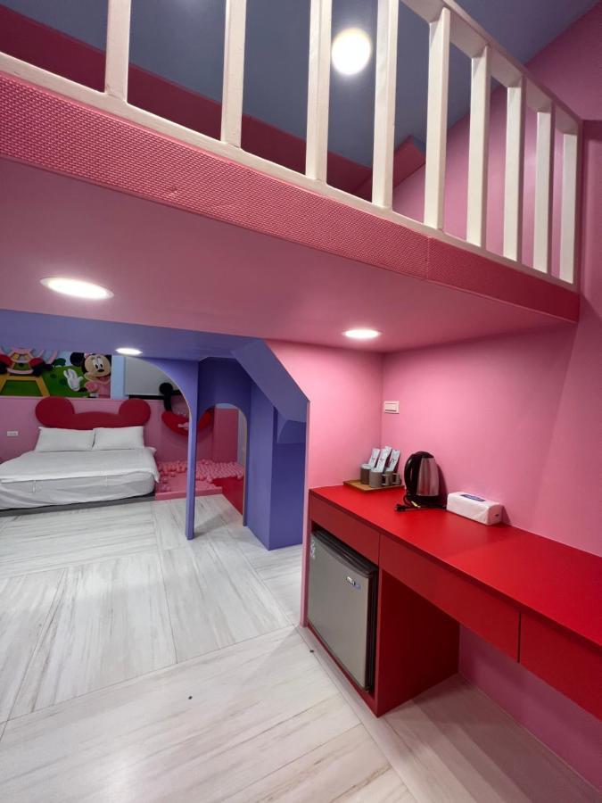טאינאן Fun Holiday Family Hostel מראה חיצוני תמונה