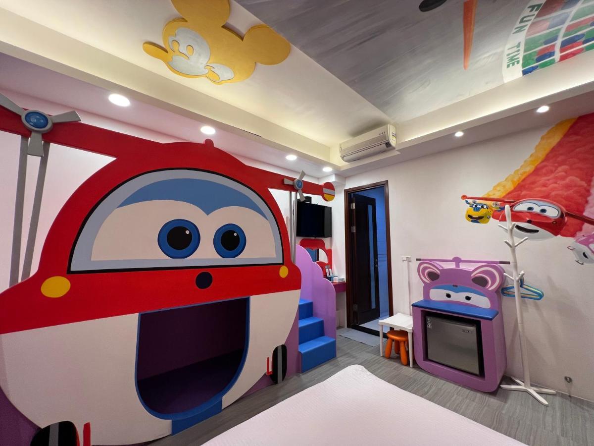 טאינאן Fun Holiday Family Hostel מראה חיצוני תמונה