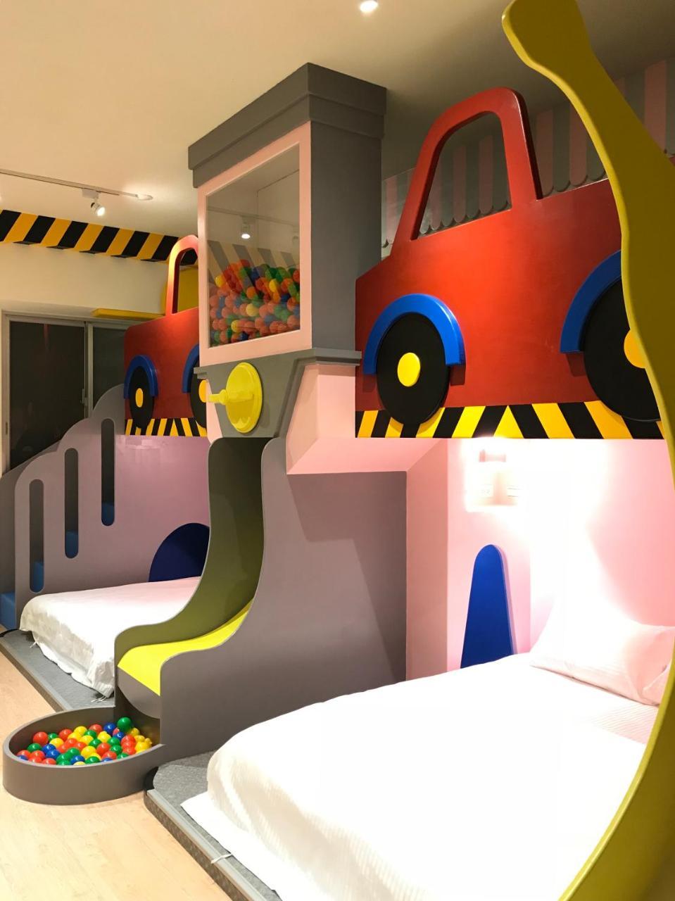 טאינאן Fun Holiday Family Hostel מראה חיצוני תמונה