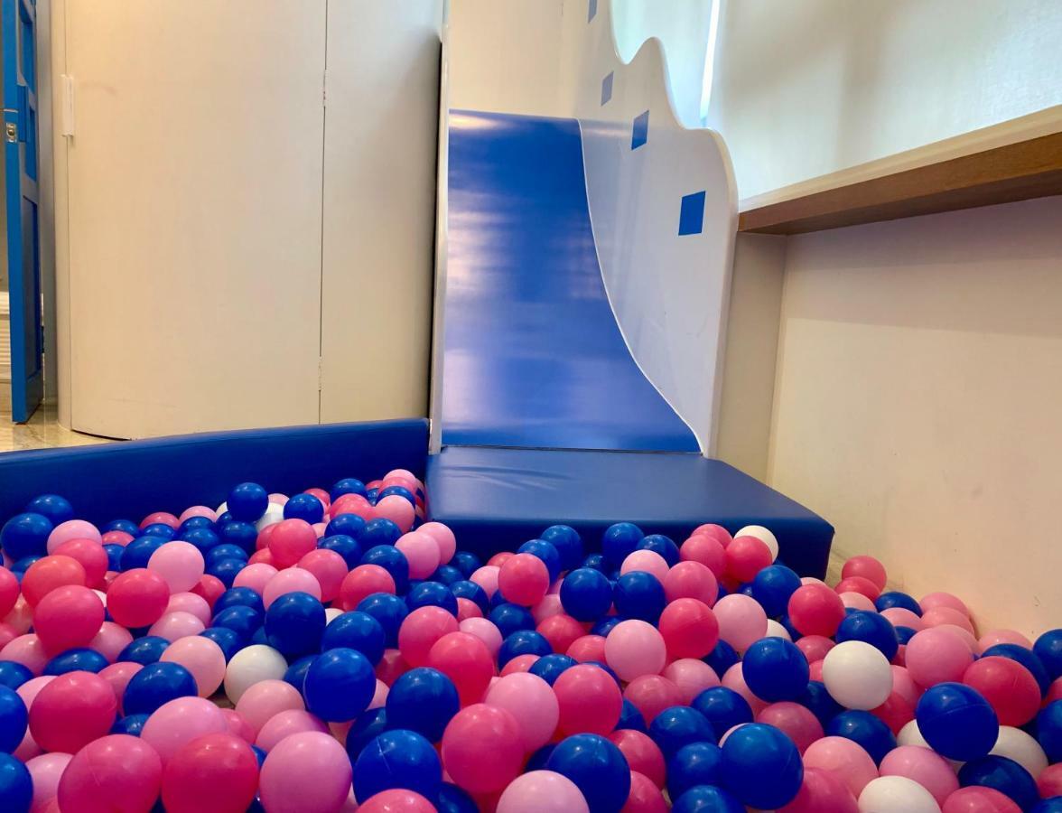 טאינאן Fun Holiday Family Hostel מראה חיצוני תמונה